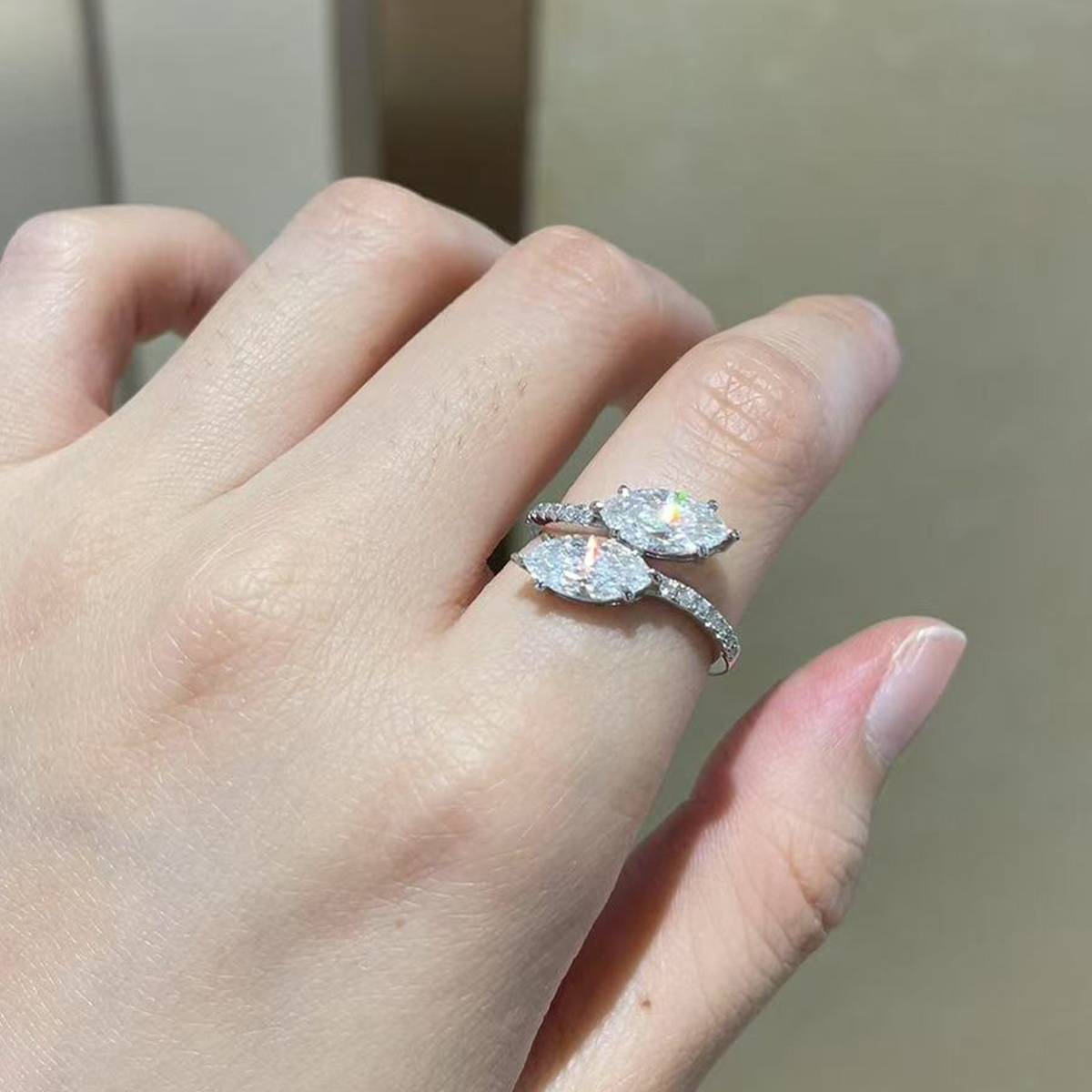 Opening Horse Eye Women's Ring S925 Silver Plated Platinum Customized Selection Main Stone Moissanite Diamond 2.0ct/Secondary Stone High Carbon Diamond